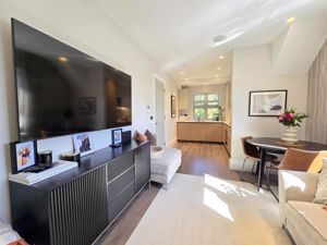 Photo 16- click for photo gallery